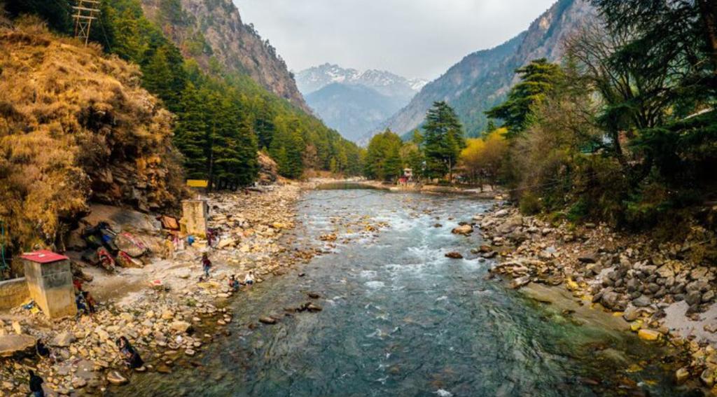 kheerganga-trek