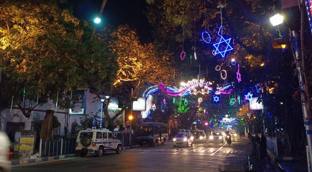 kolkata street at christmas
