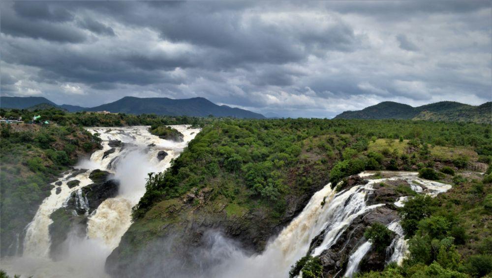 Shivanasamudra Falls